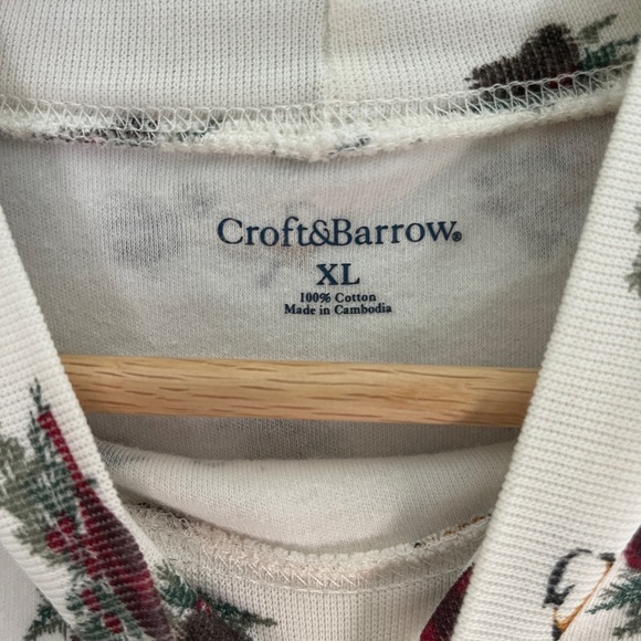 Croft & barrow white turtleneck cardinal shirt size large - Picture 2 of 2